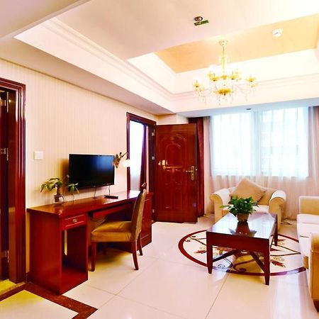 Vienna Hotel Shenzhen Railway Station 외부 사진