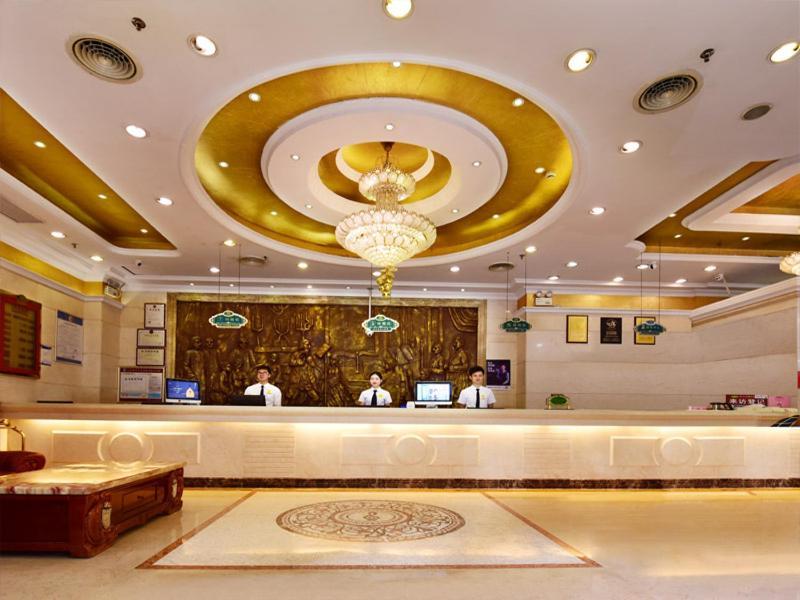 Vienna Hotel Shenzhen Railway Station 외부 사진