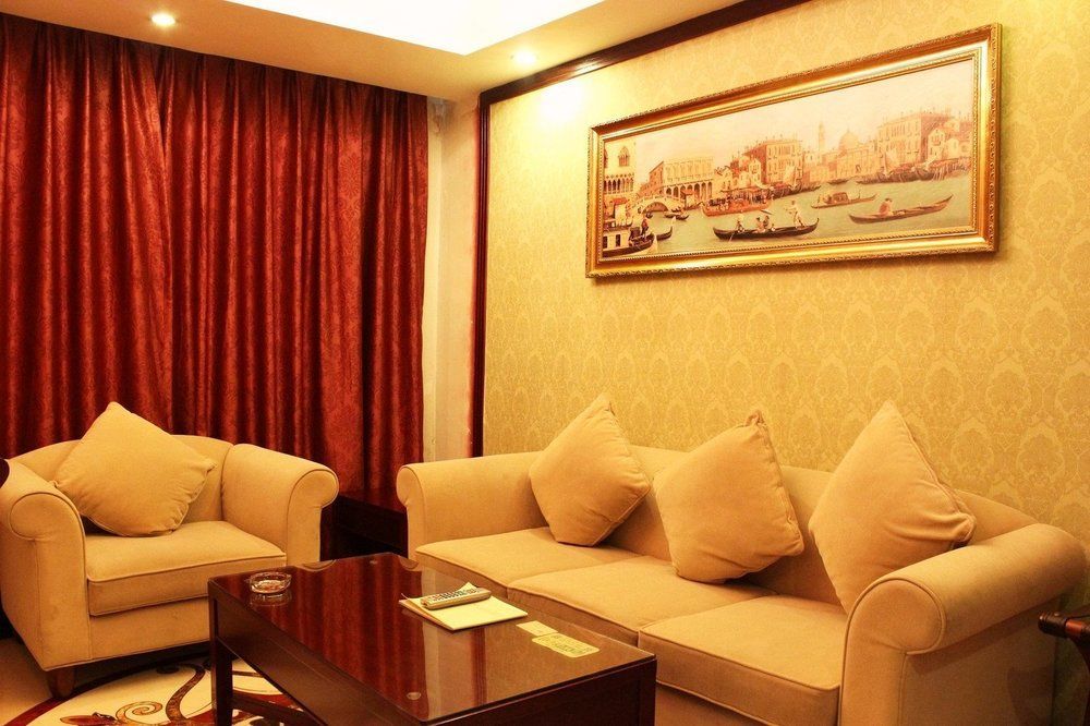 Vienna Hotel Shenzhen Railway Station 외부 사진