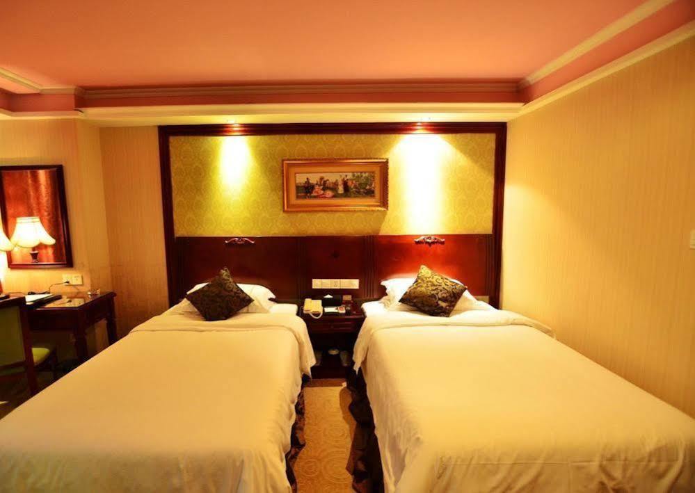 Vienna Hotel Shenzhen Railway Station 외부 사진