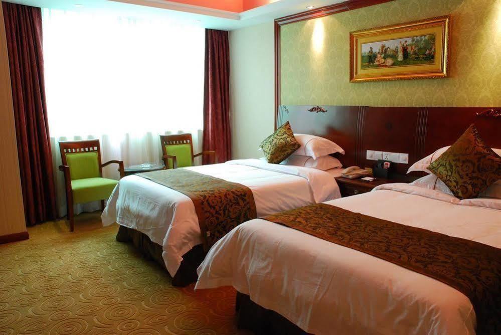 Vienna Hotel Shenzhen Railway Station 외부 사진