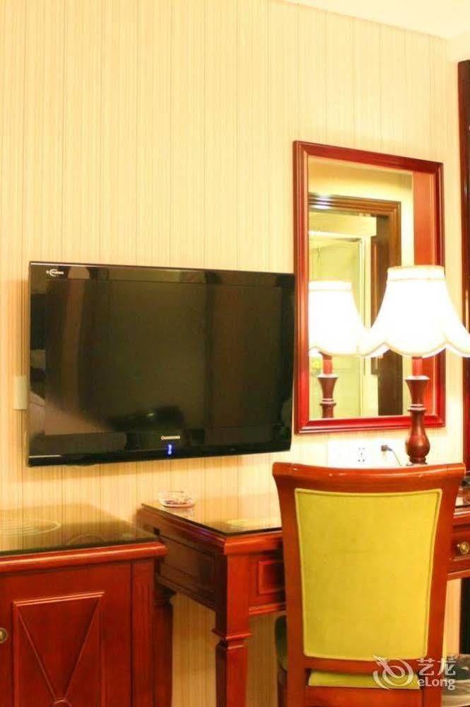 Vienna Hotel Shenzhen Railway Station 외부 사진