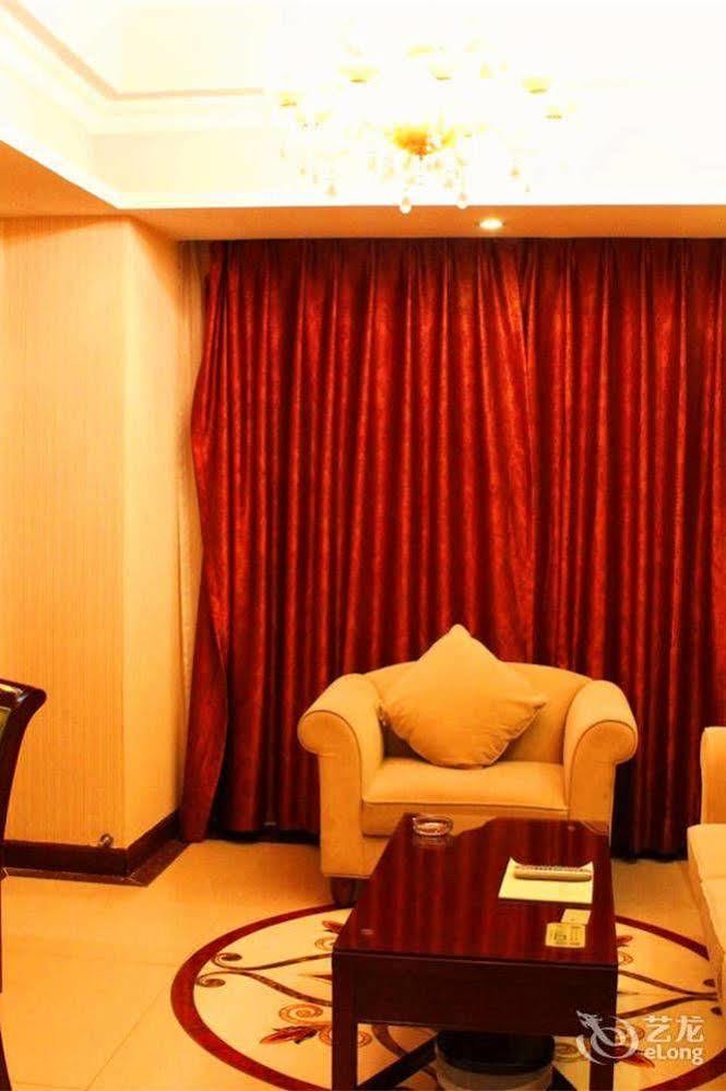 Vienna Hotel Shenzhen Railway Station 외부 사진